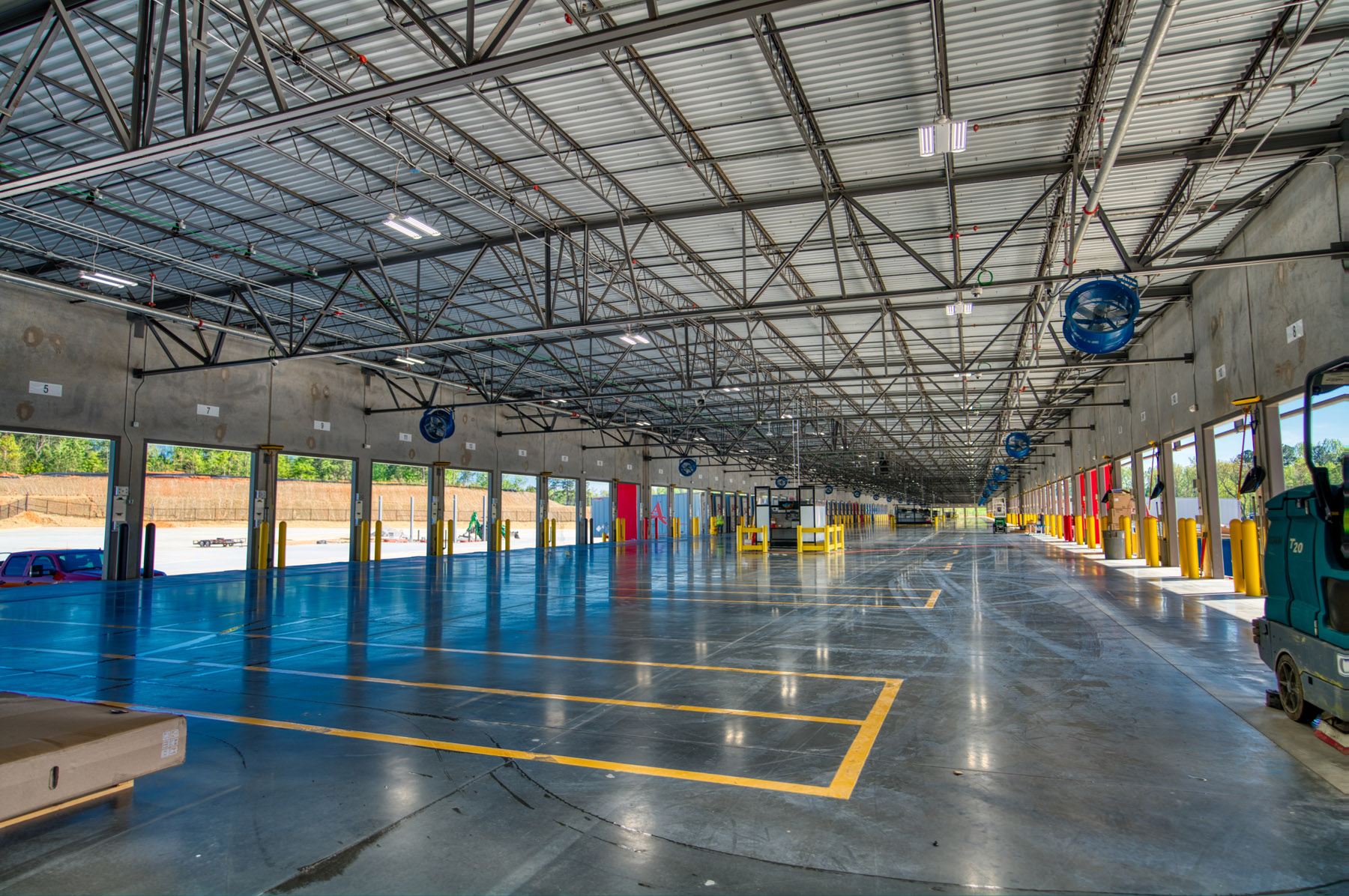 SAIA Buford, GA loading dock interior