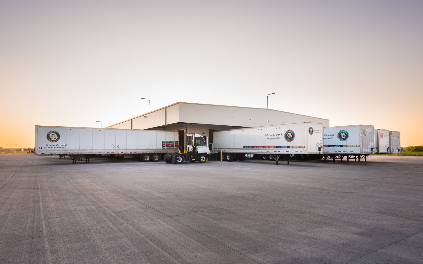 ODFL Lakeville, MN, trucks at the loading dock